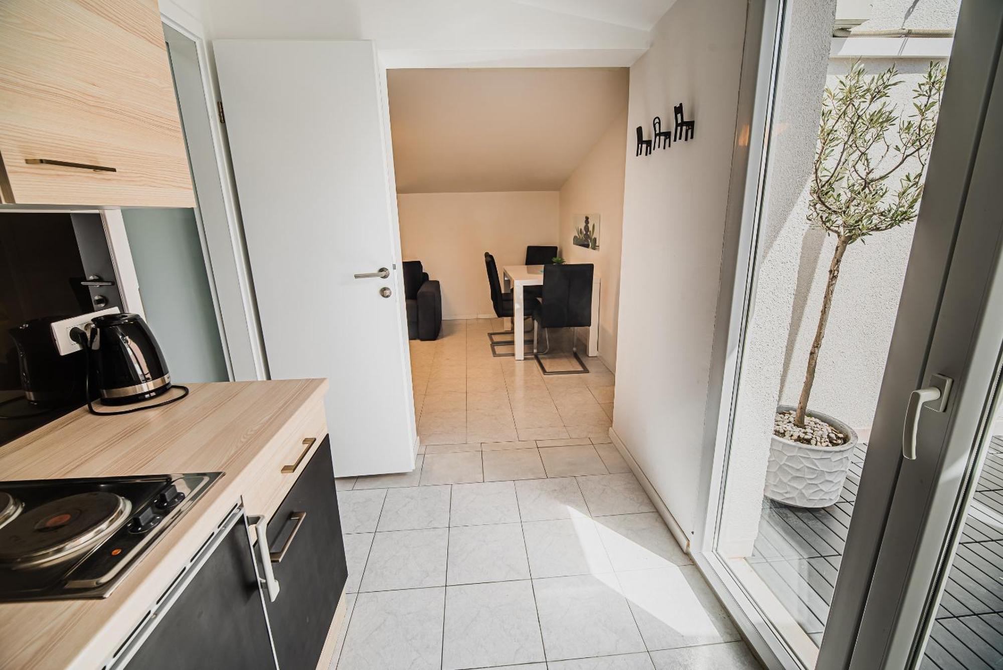 Downtown Park Apartments With Balcony Vodice Zimmer foto