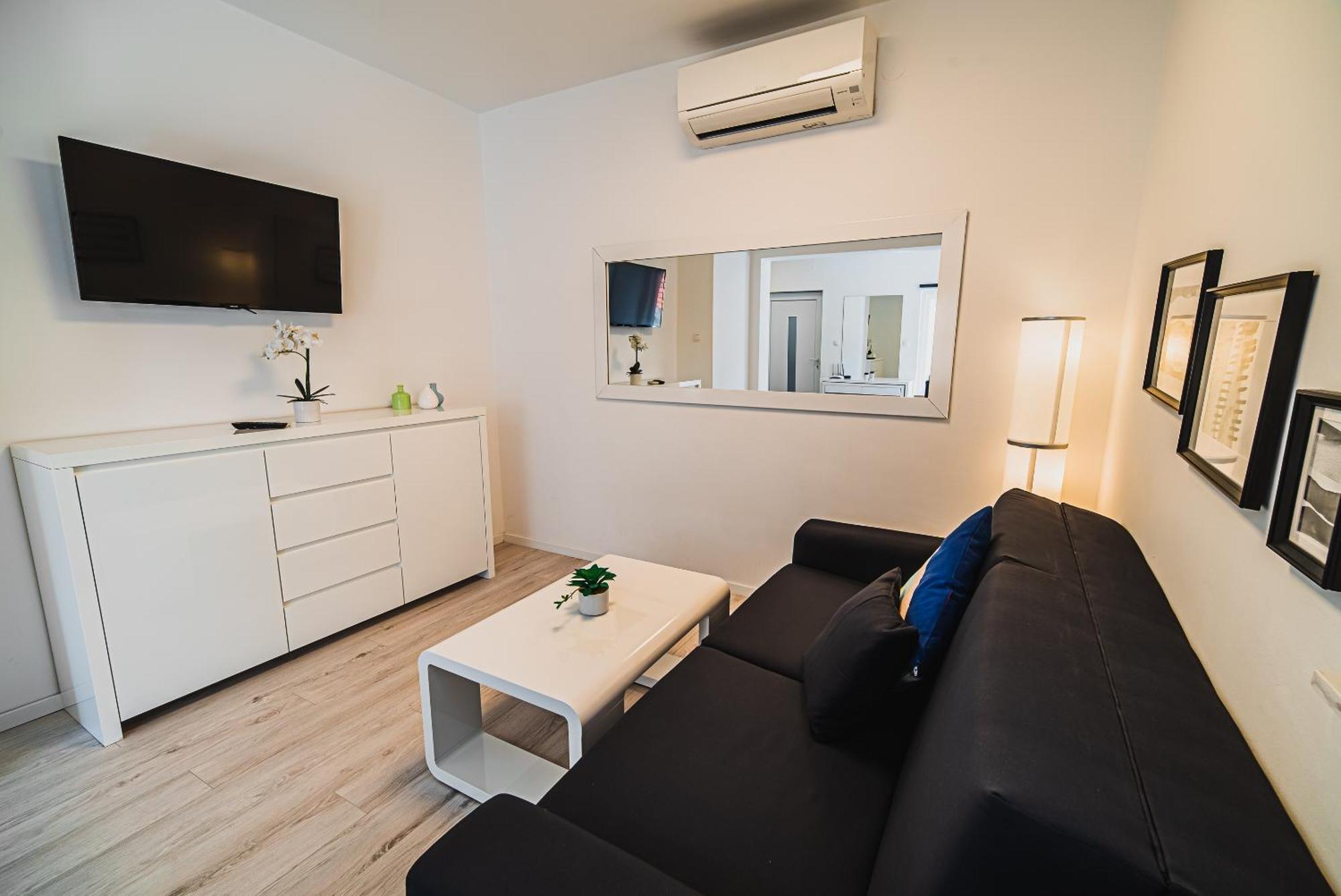 Downtown Park Apartments With Balcony Vodice Zimmer foto