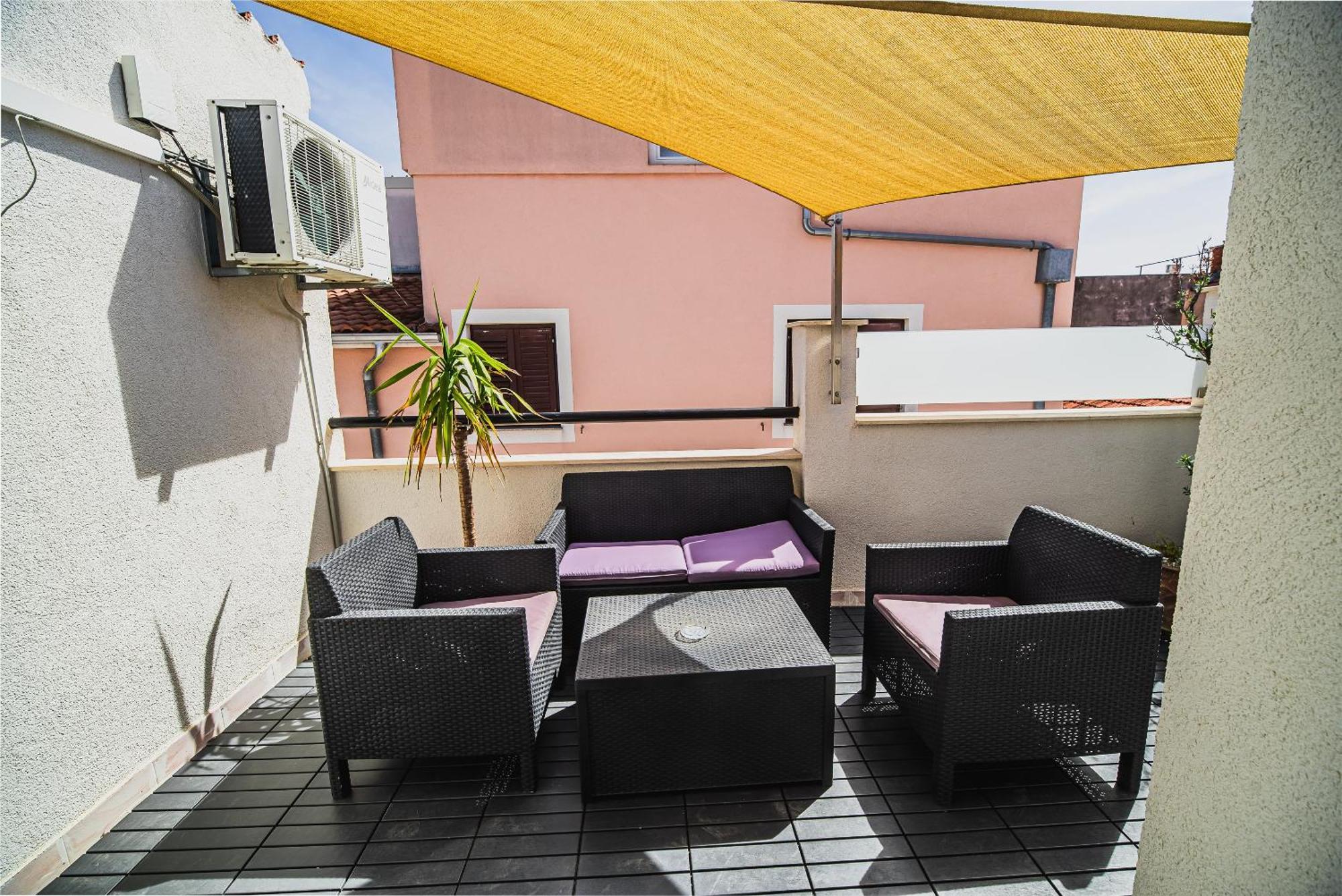 Downtown Park Apartments With Balcony Vodice Zimmer foto